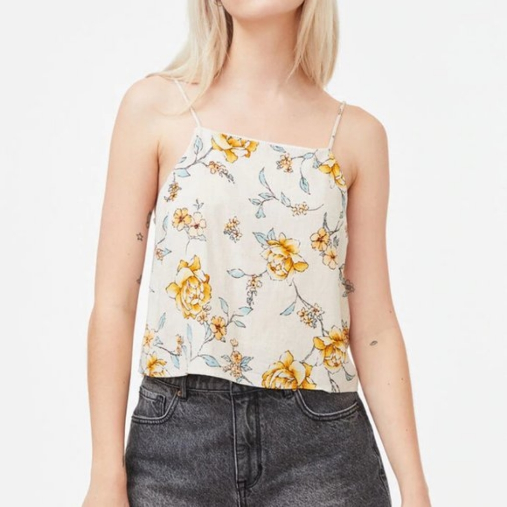LA Hearts Open Back Linen Floral Top